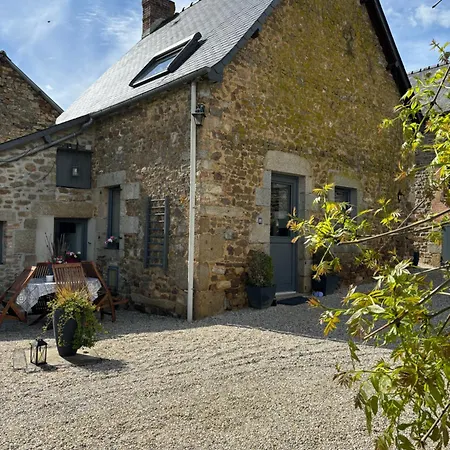 Le Patis Pre-en-Pail-Saint-Samson